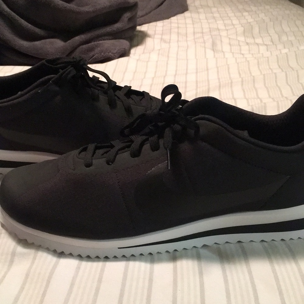 Mens nike cortez ultra WILL TRADE!!!!